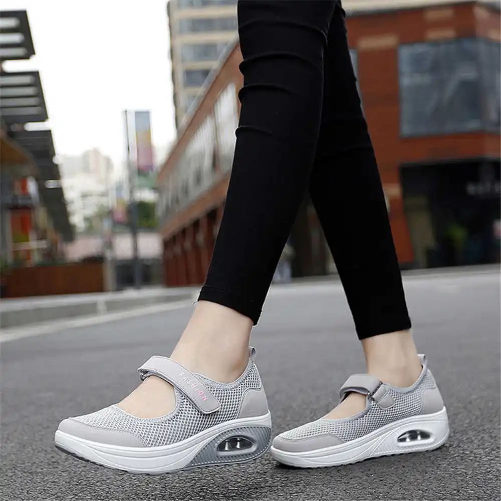 Trending Tech Accessories - 36-41 Scarpe da ginnastica colorate per
