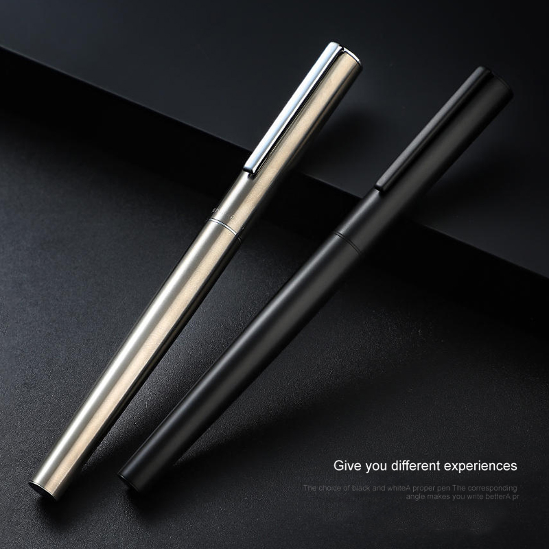 High Tech Office Accessories - Penna stilografica con pennino extra fine