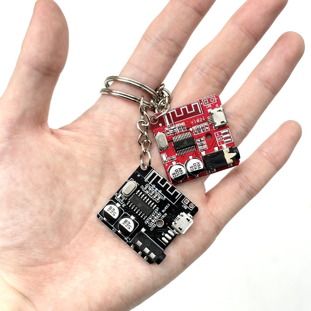 Portachiavi in metallo con cir - Trending Tech Accessories recensione e prezzo
